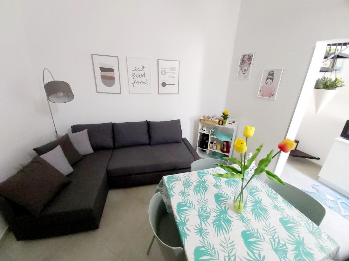 Dimora Asmara 11 15 Apartment Brindisi Ngoại thất bức ảnh